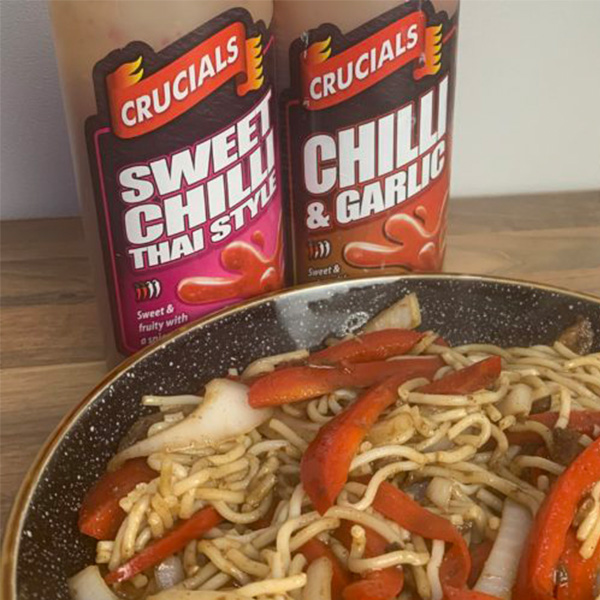 Crucials Sweet Chilli Thai Style - 1 Litre Squeezy Bottle - 1x Per Pack