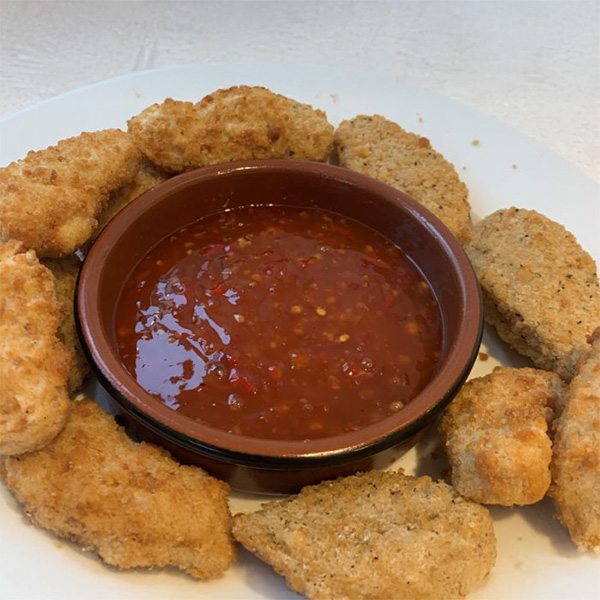 Crucials Sweet Chilli 1 Litre Squeezy Bottle - 1x Per Pack